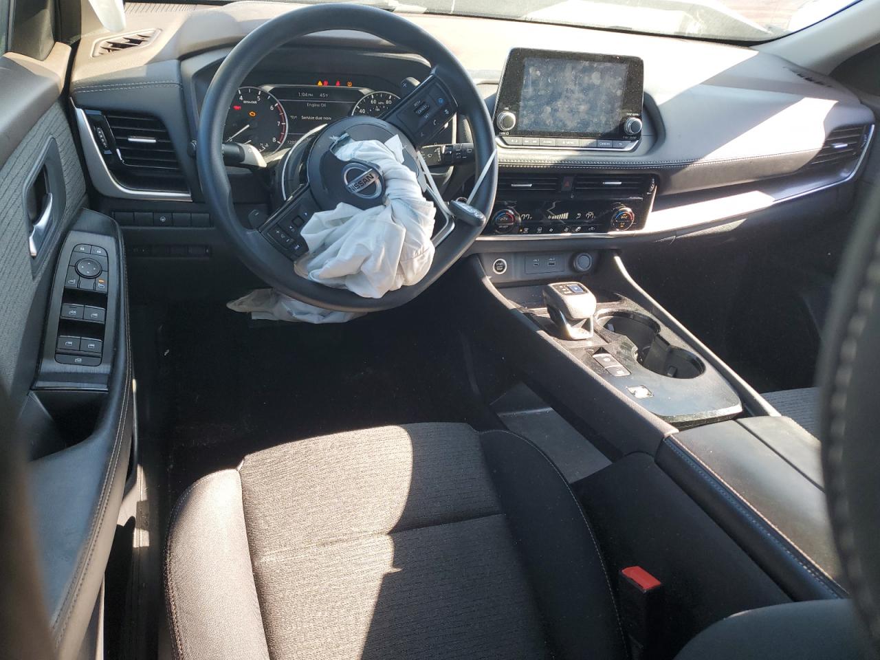 2021 Nissan Rogue - Image 8