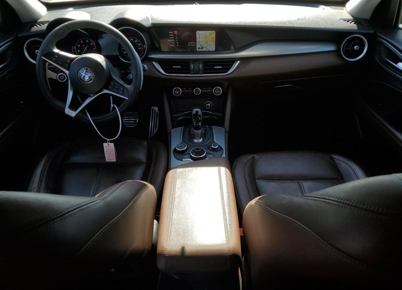 2018 Alfa Romeo Stelvio - Image 8