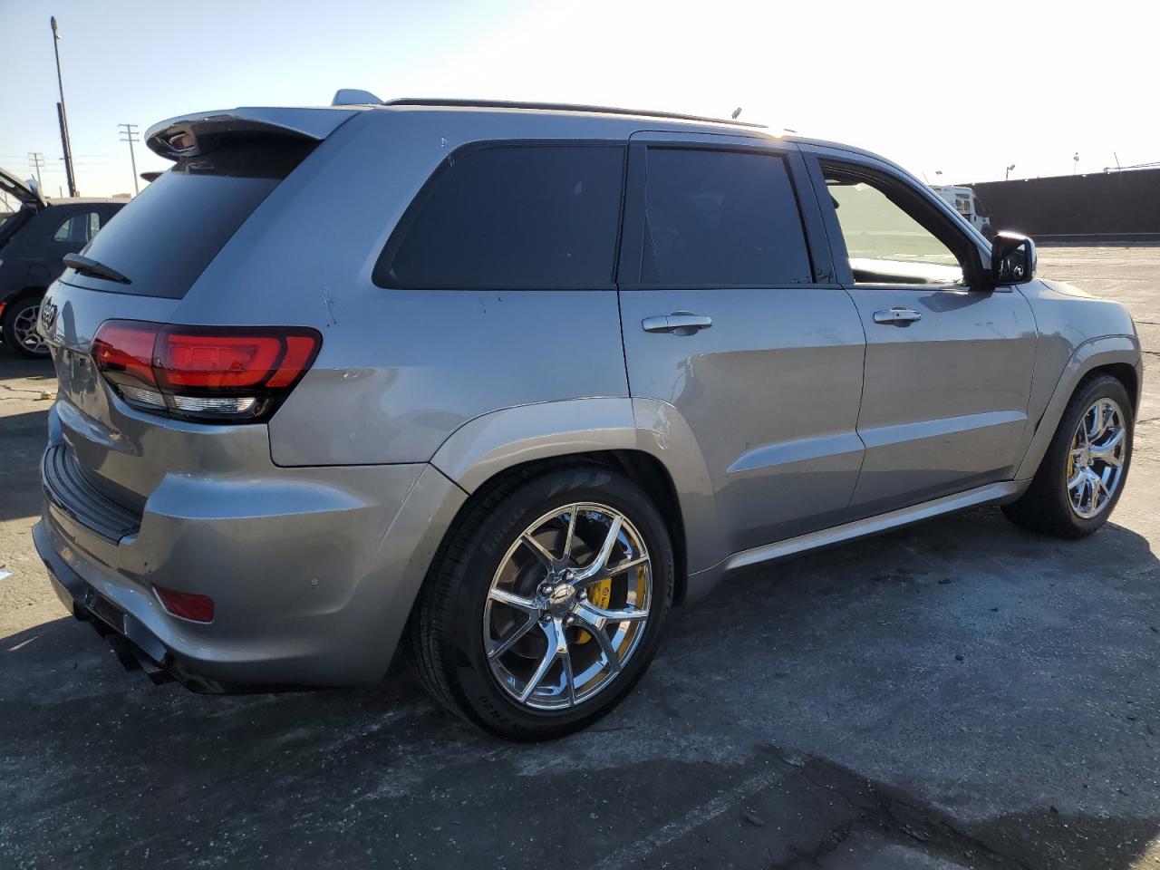 2018 Jeep Grand Cherokee - Image 3