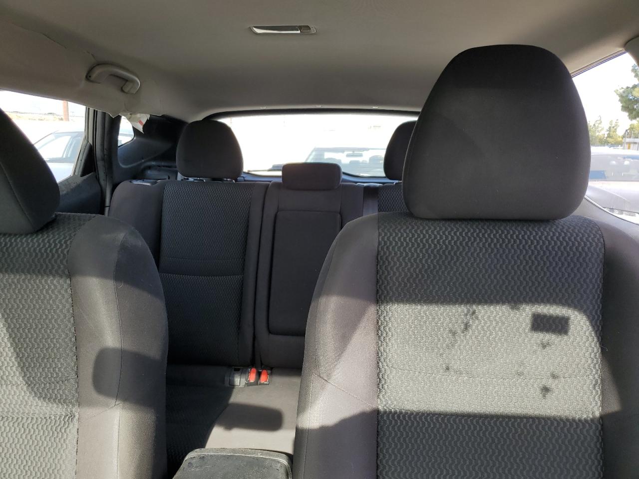 2018 Nissan Rogue - Image 10