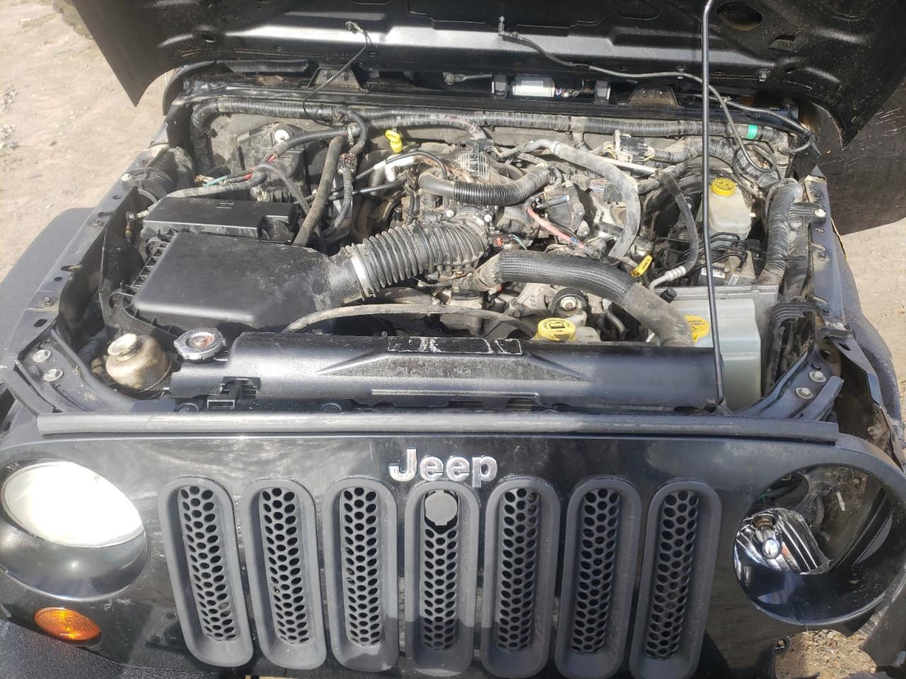 2011 Jeep Wrangler - Image 13