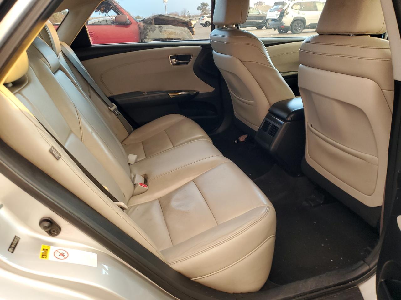 2014 Toyota Avalon - Image 10
