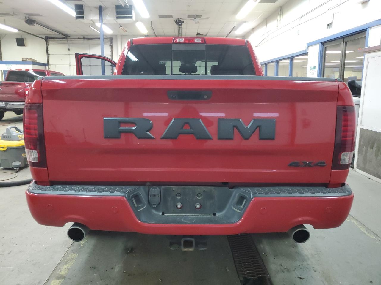 2018 RAM 1500 - Image 6