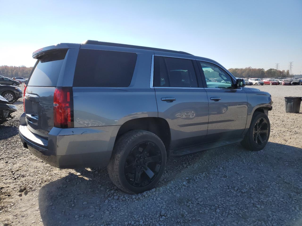 2020 Chevrolet Tahoe - Image 3