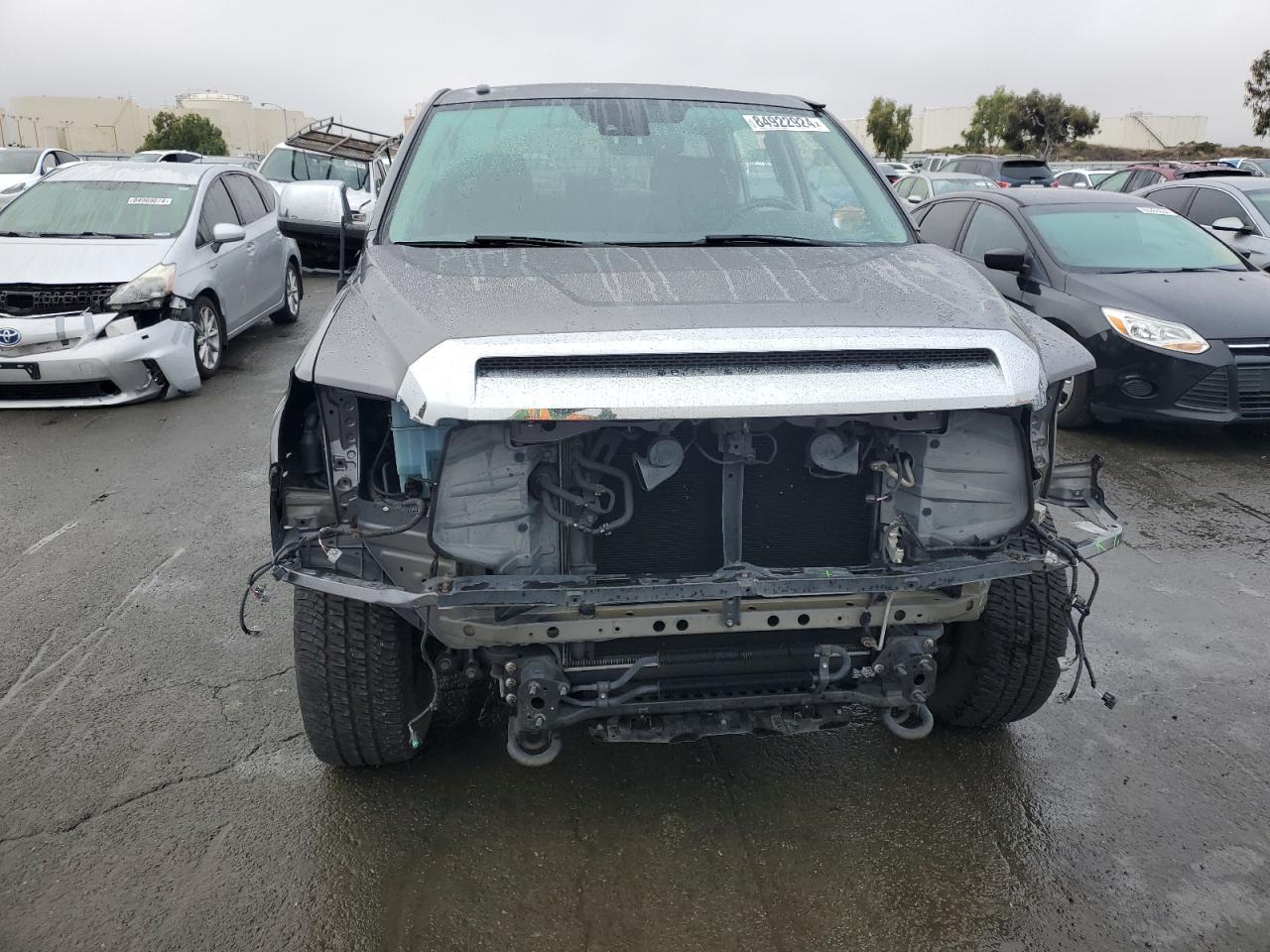 VIN 5TFHY5F19JX695077 2018 TOYOTA TUNDRA no.5