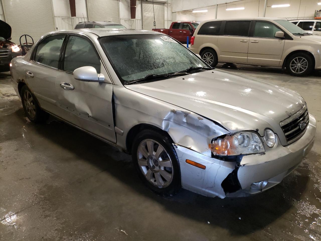 2004 Kia Optima - Image 4