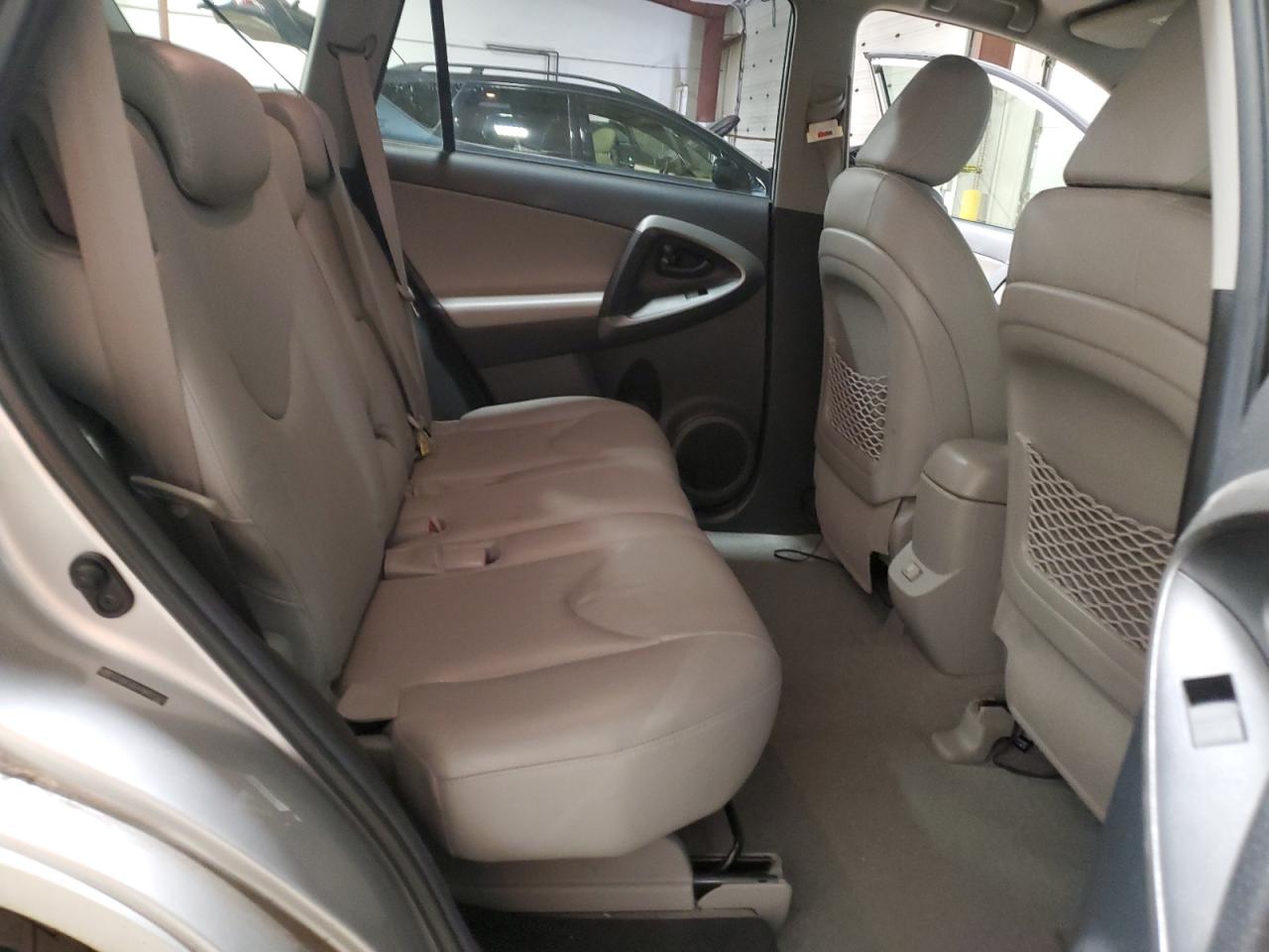 2010 Toyota Rav4 Limited VIN: 2T3DF4DV4AW081501 Lot: 82645104