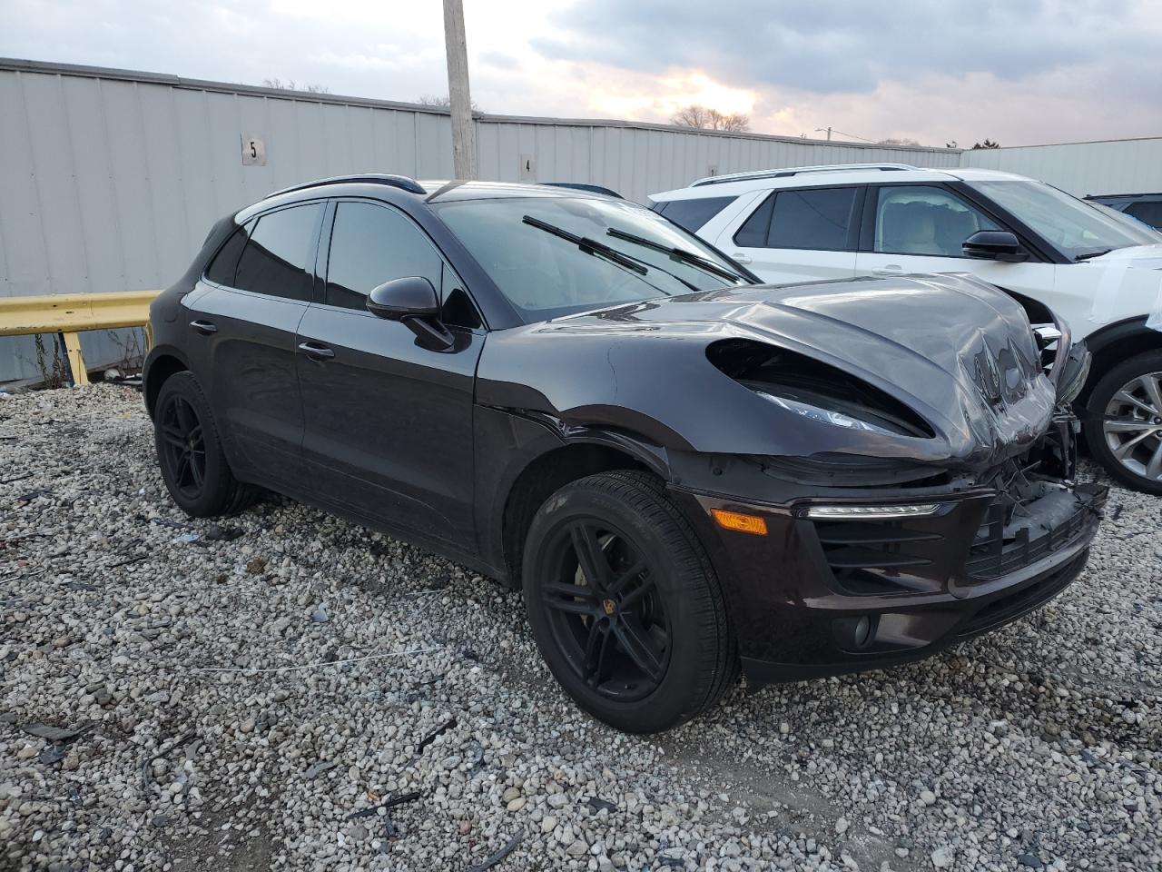 2018 Porsche Macan - Image 4
