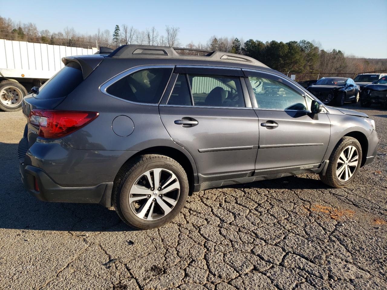 2018 Subaru Outback - Image 3
