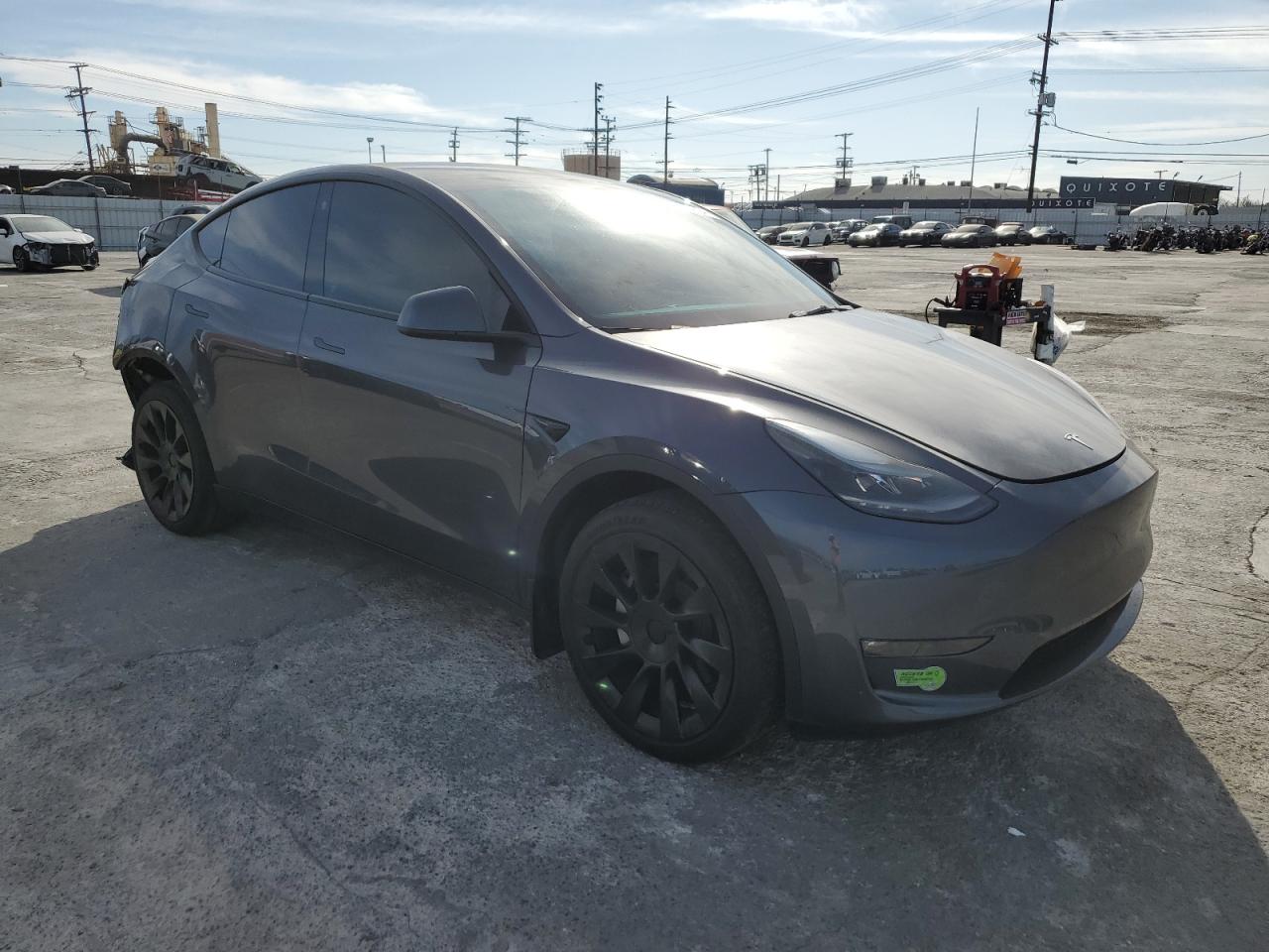 VIN 7SAYGDEE8PF639252 2023 TESLA MODEL Y no.4