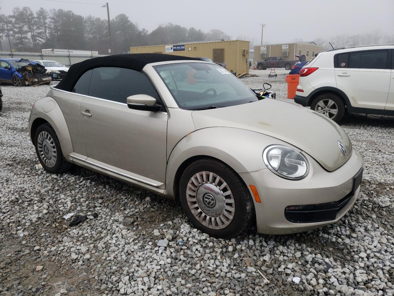 2013 Volkswagen Beetle - Image 4