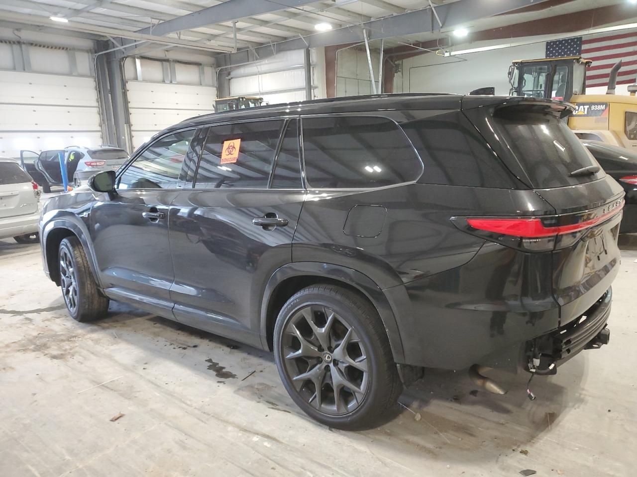 2024 Lexus TX - Image 2