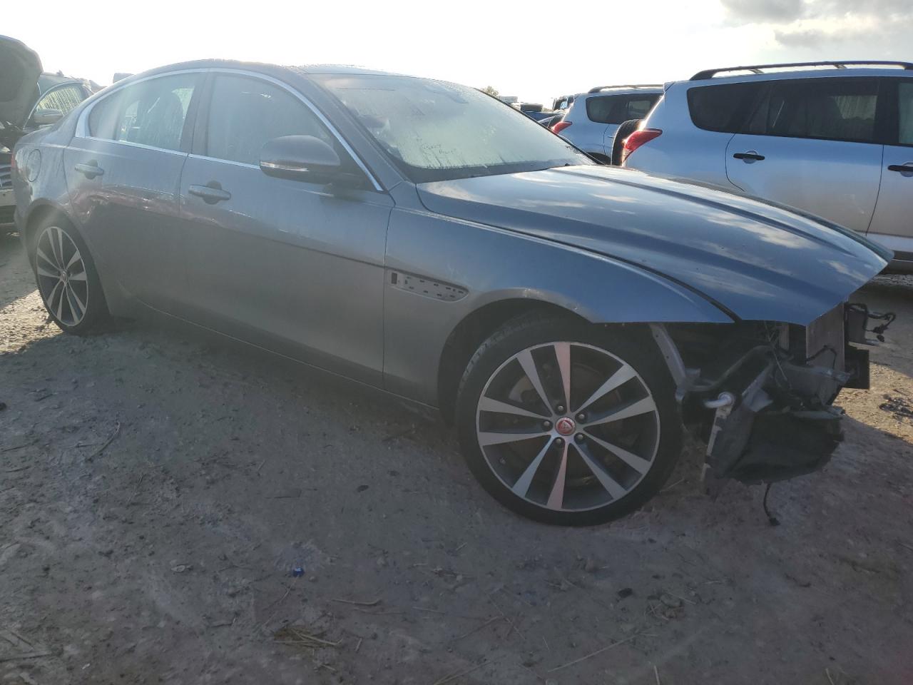 2020 Jaguar XE - Image 4