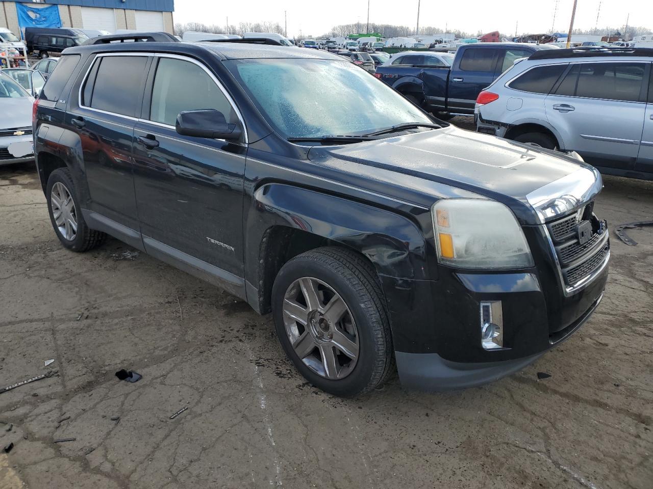 2011 GMC Terrain - Image 4