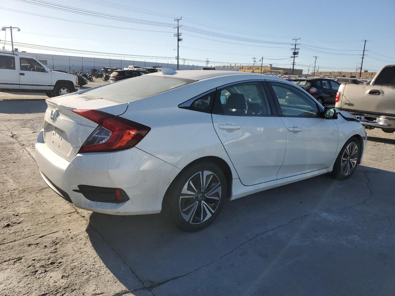 VIN 2HGFC1F33GH656113 2016 HONDA CIVIC no.3