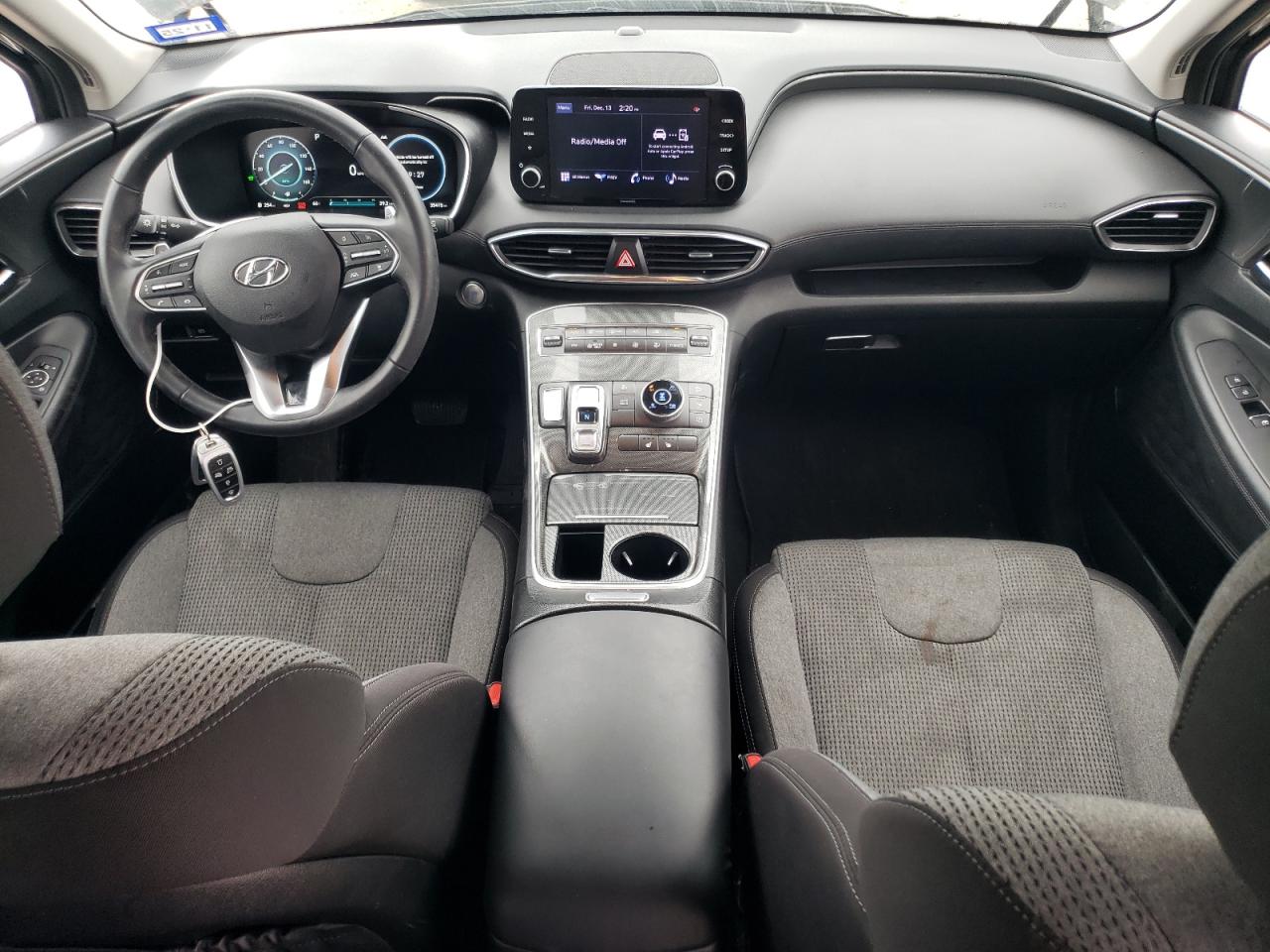 2022 Hyundai Santa Fe - Image 8