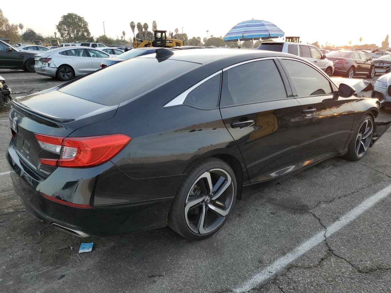 VIN 1HGCV1F32KA158845 2019 HONDA ACCORD no.3