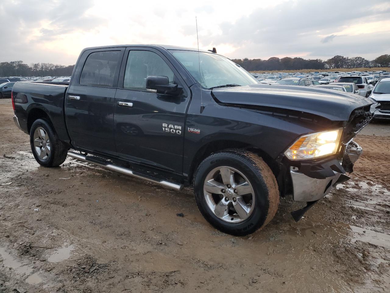 VIN 3C6RR7LT3JG198198 2018 RAM 1500 no.4