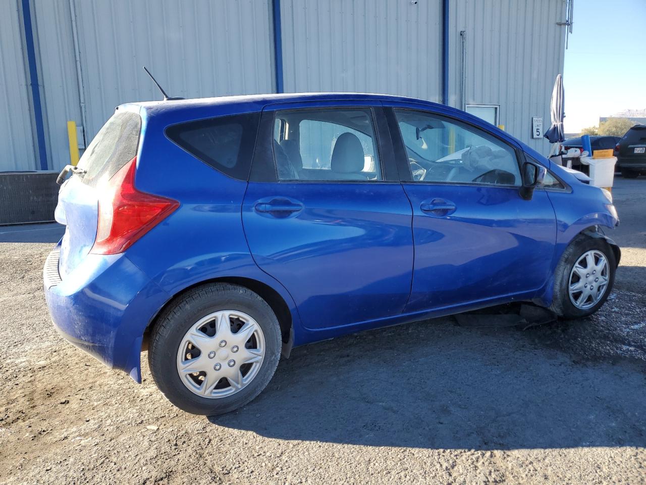 VIN 3N1CE2CP1FL358855 2015 NISSAN VERSA no.3