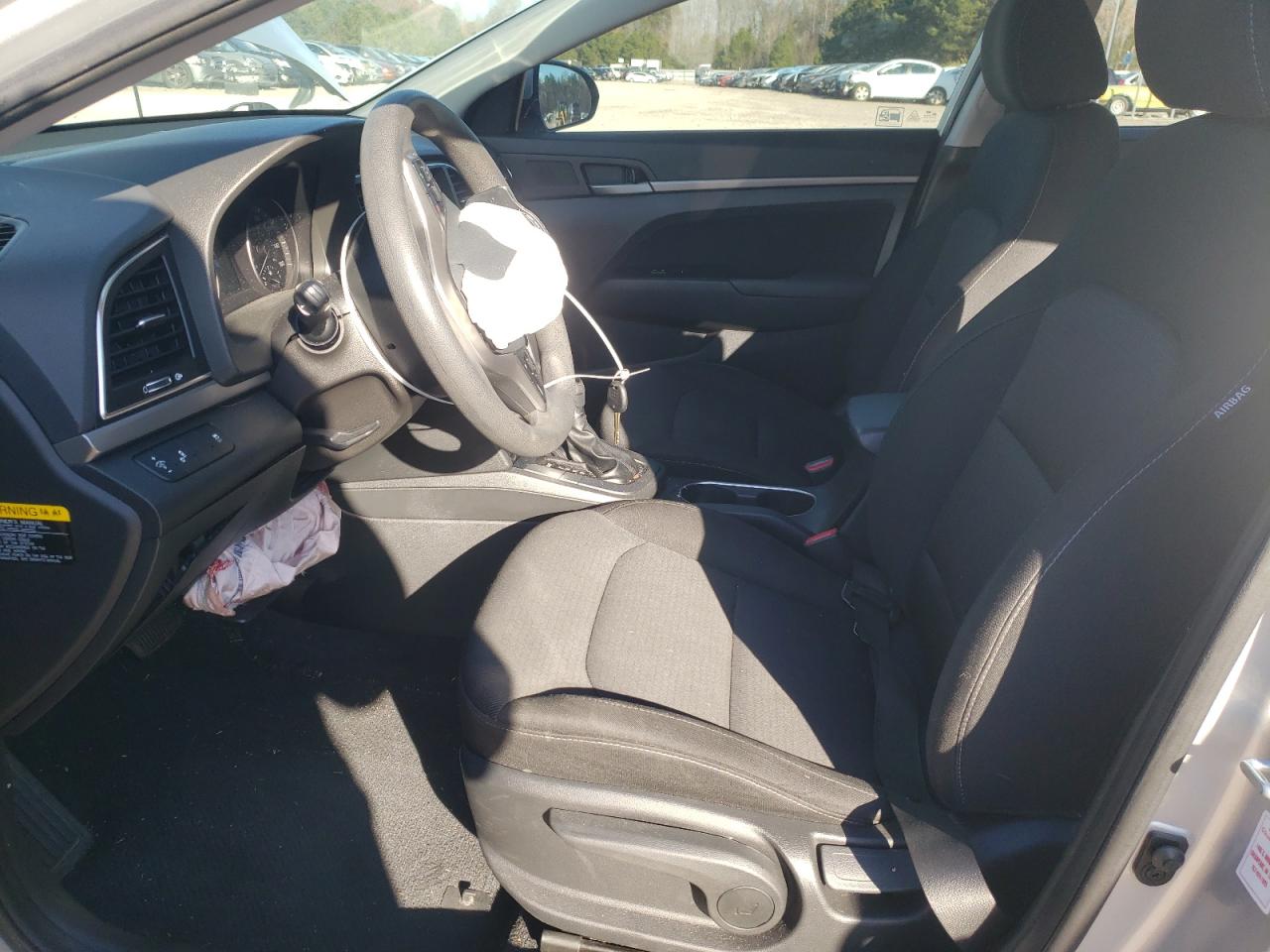 2018 Hyundai Elantra - Image 7