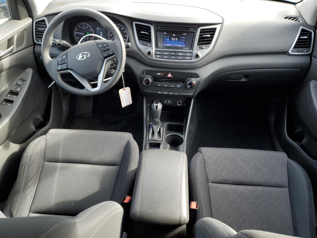 2017 Hyundai Tucson - Image 8