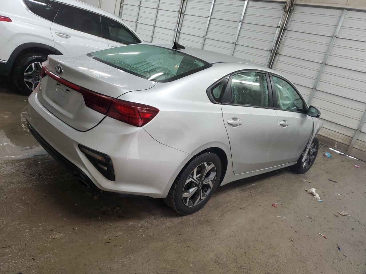 VIN 3KPF24AD5KE123218 2019 KIA FORTE no.3