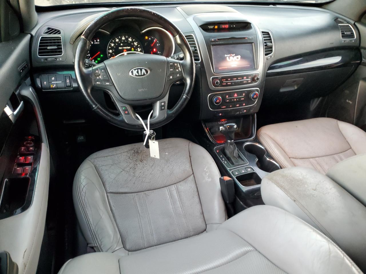 2014 Kia Sorento - Image 8