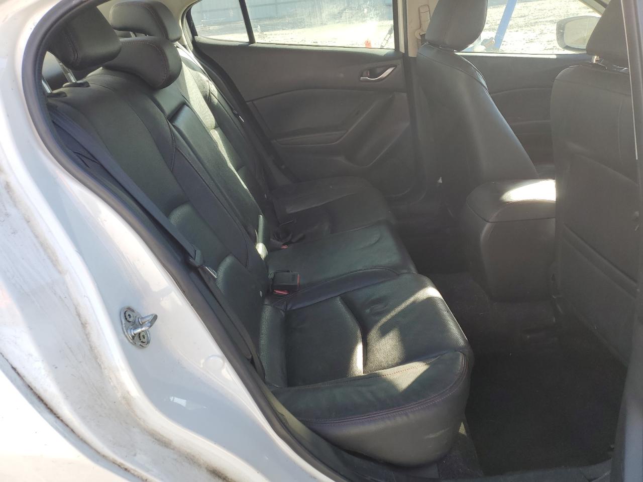 2014 Mazda 3 - Image 11