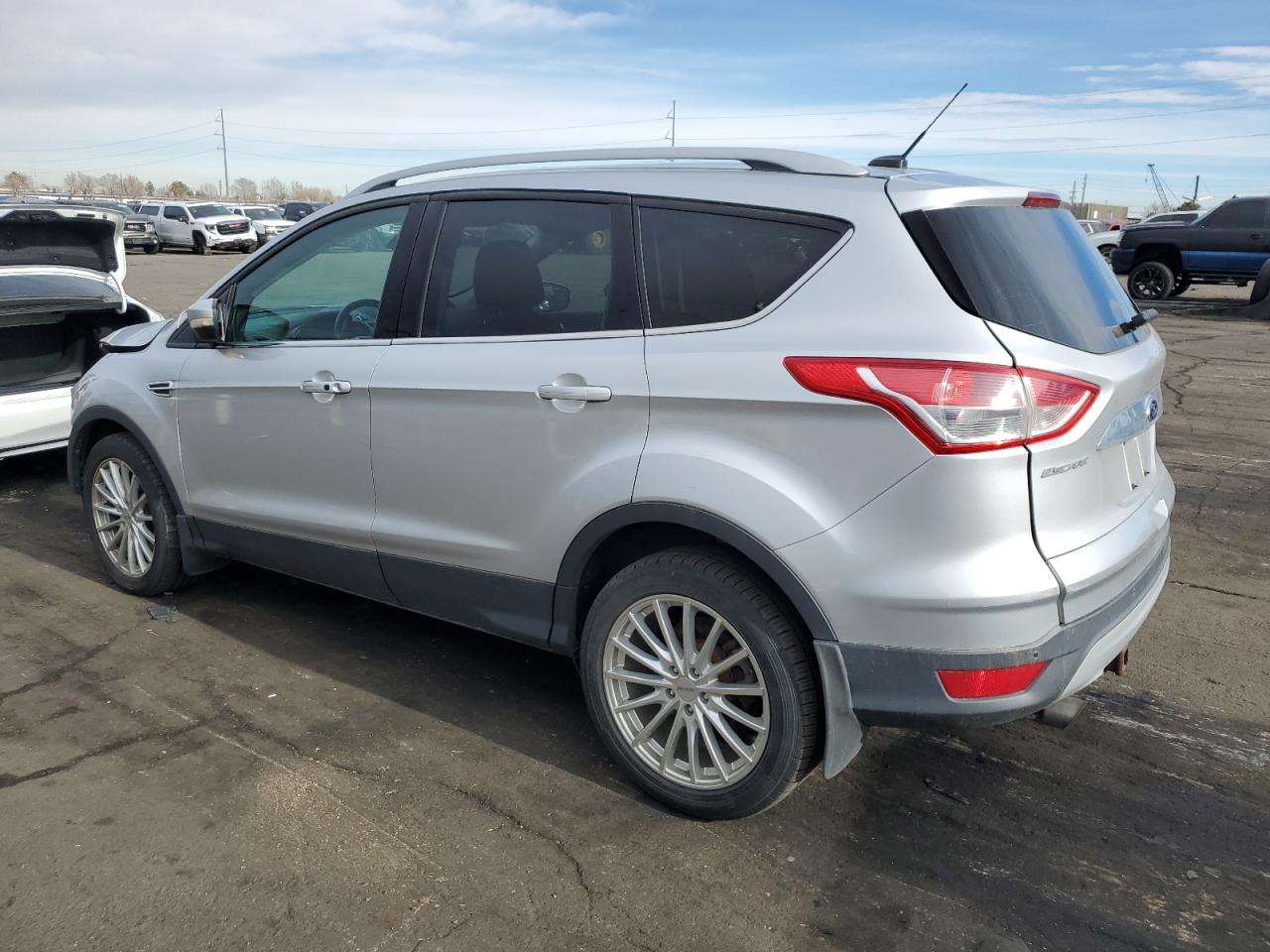 VIN 1FMCU9J91EUA87003 2014 FORD ESCAPE no.2