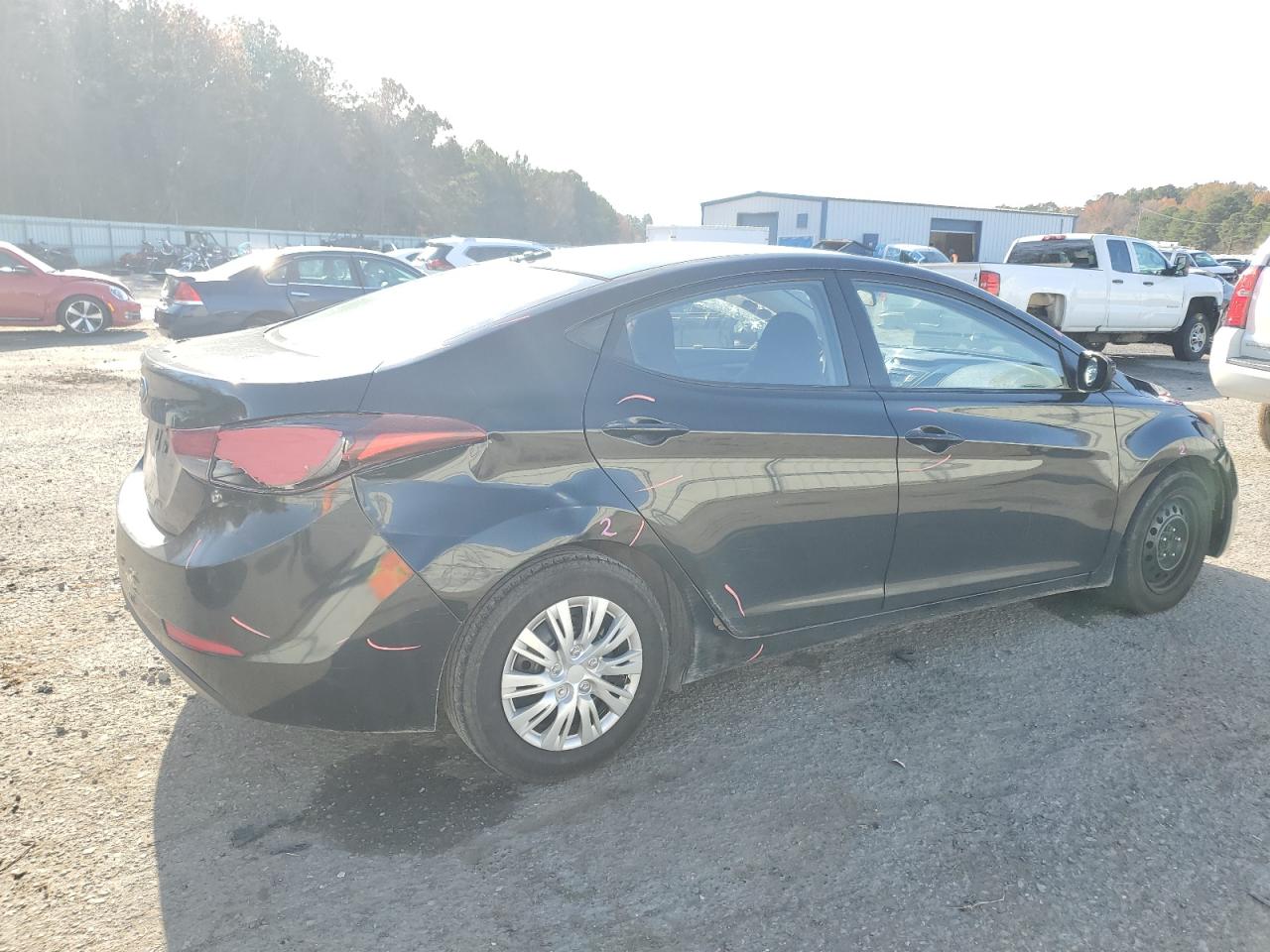2016 Hyundai Elantra - Image 3