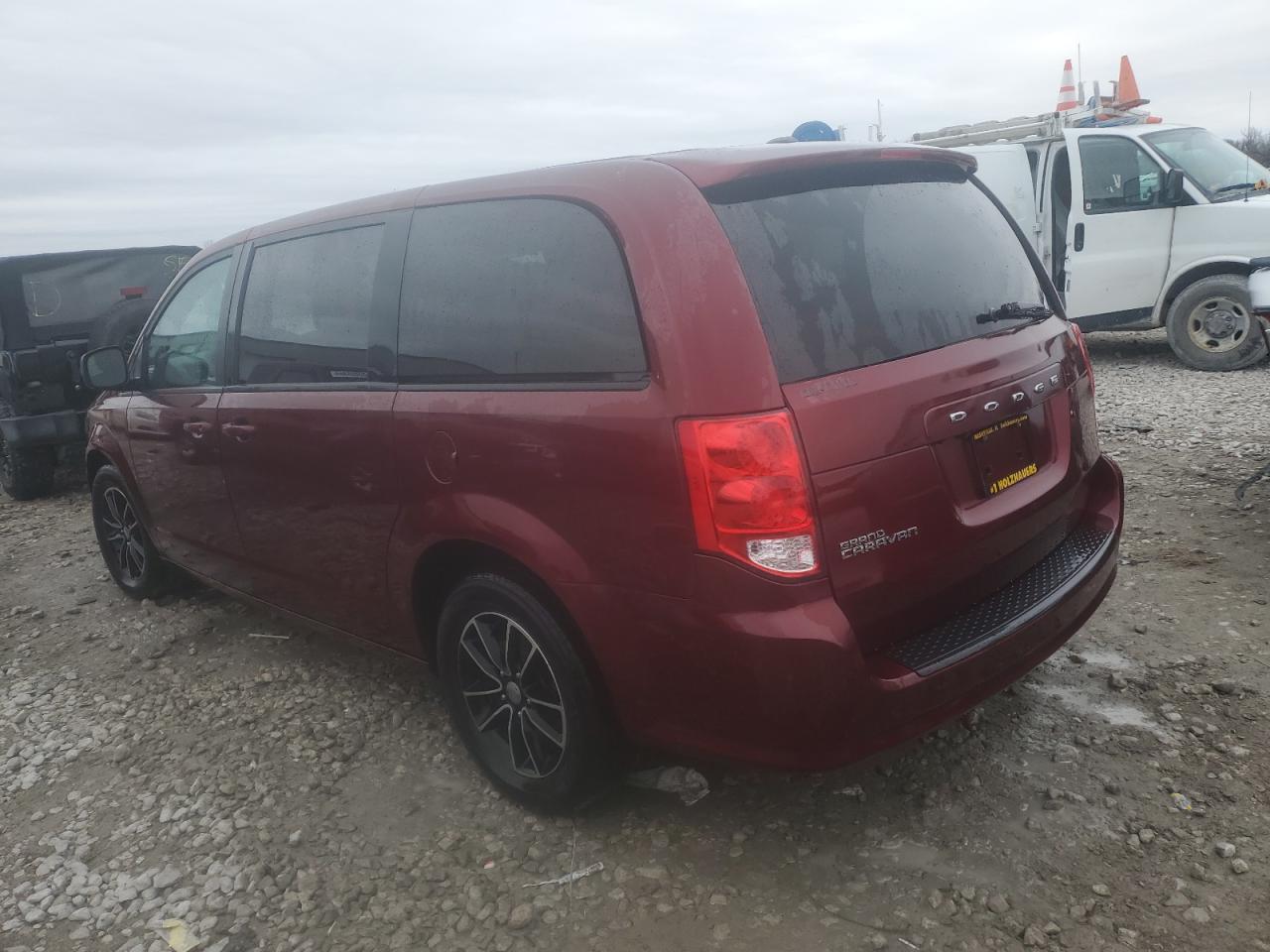 2019 Dodge Caravan - Image 2