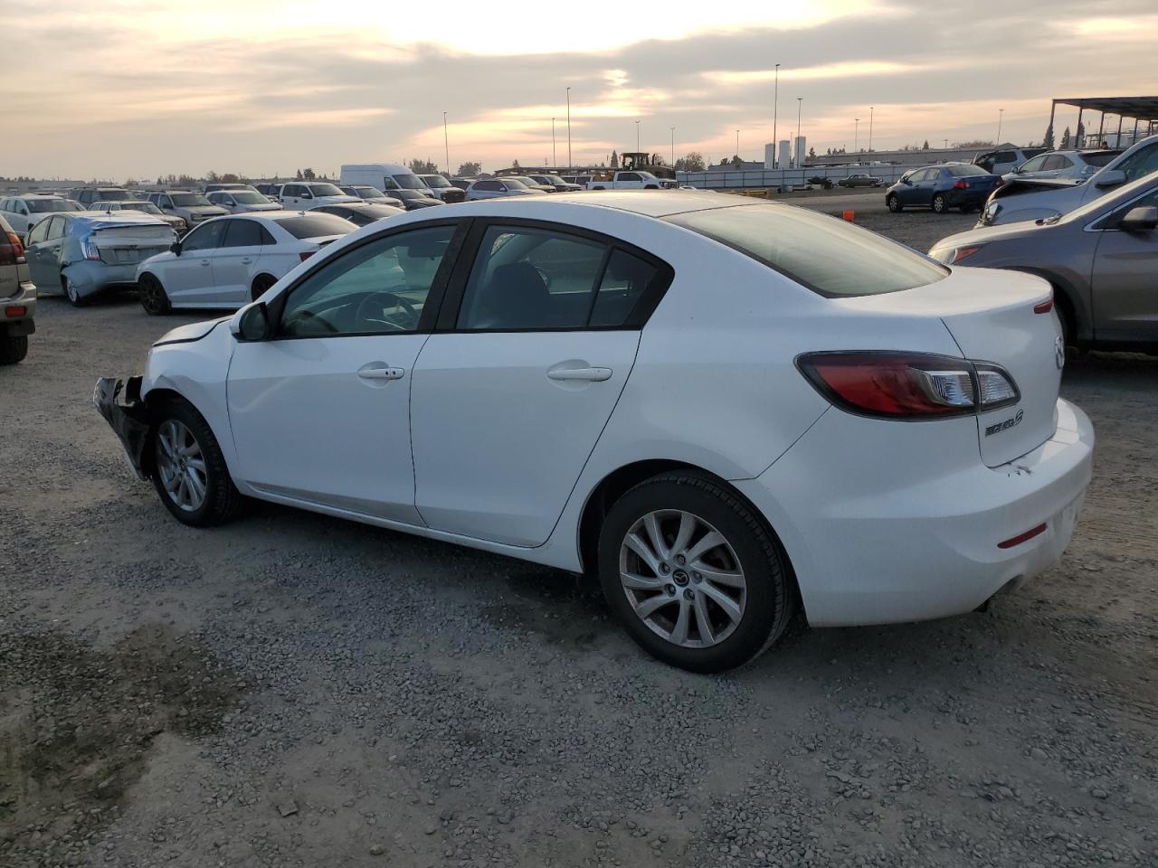 VIN JM1BL1V81D1710898 2013 MAZDA 3 no.2