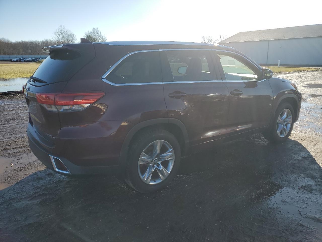 VIN 5TDDZRFH8HS359758 2017 TOYOTA HIGHLANDER no.3