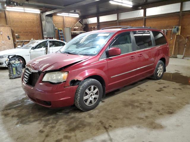 2010 Chrysler Town & Country Touring zu verkaufen in Ebensburg, PA - Front End