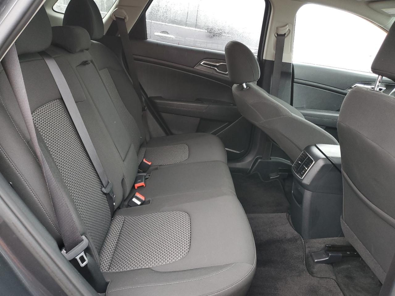2024 Kia Sportage - Image 11