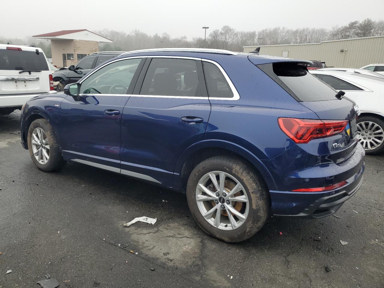 VIN WA1DECF37N1065526 2022 AUDI Q3 no.2