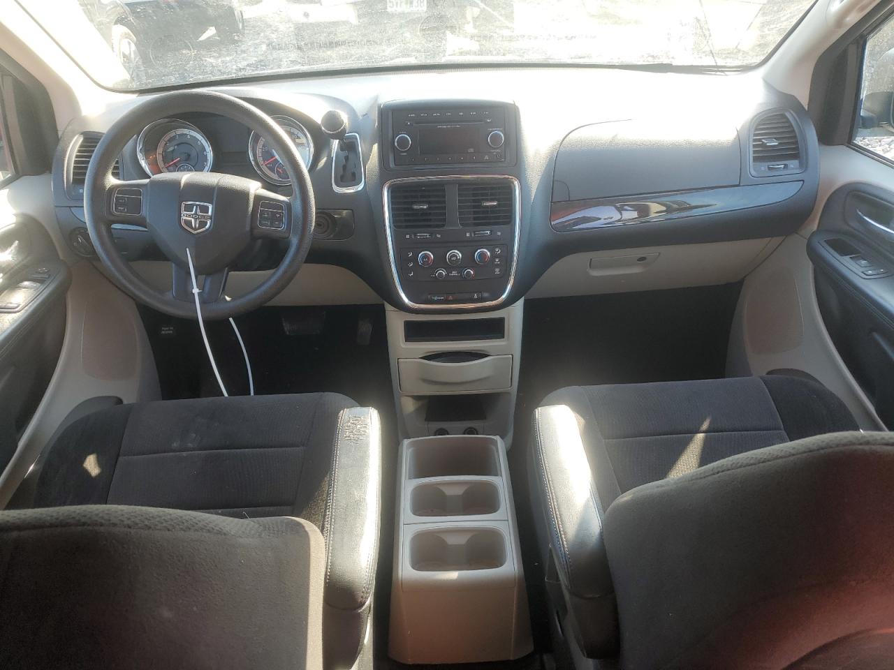2013 Dodge Caravan - Image 8