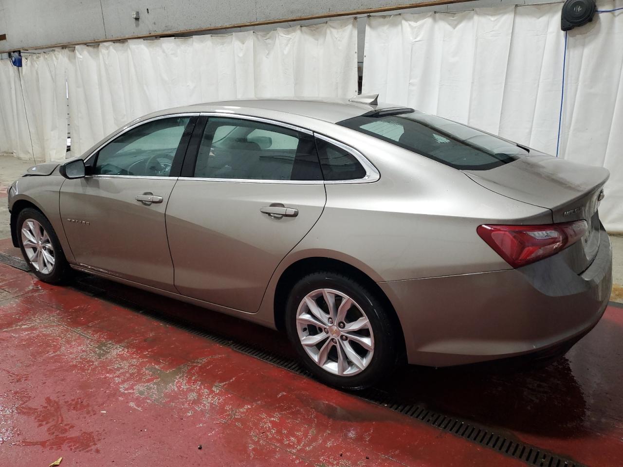 2022 Chevrolet Malibu - Image 2