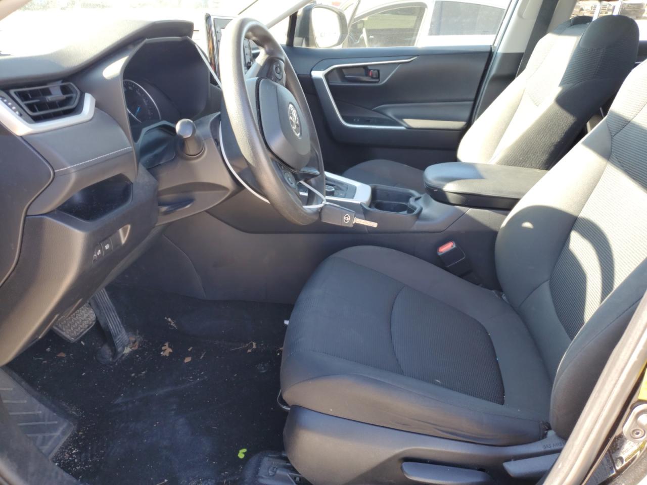 2020 Toyota RAV 4 - Image 7