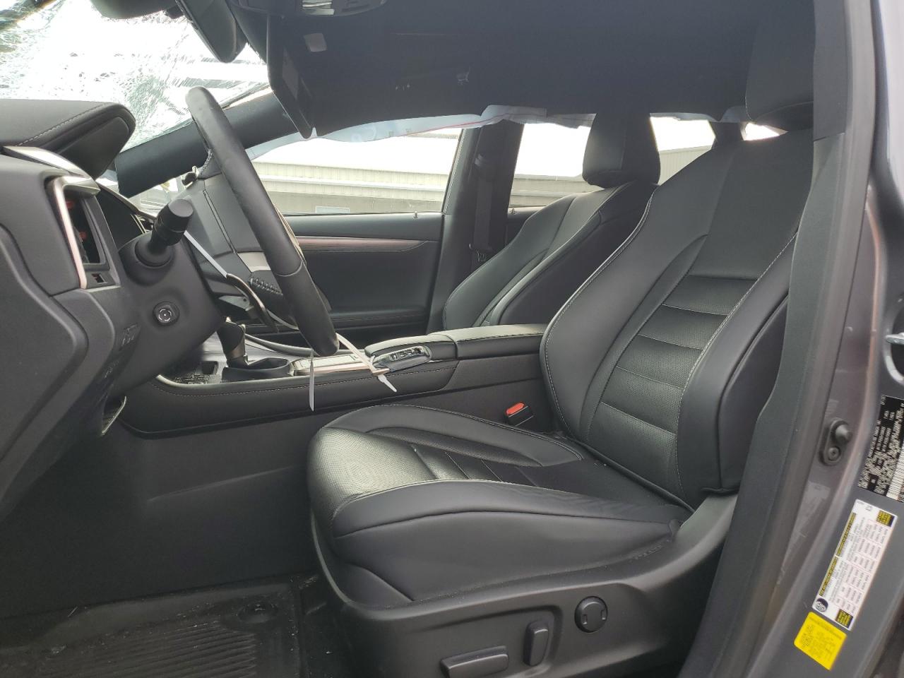 2020 Lexus RX - Image 7