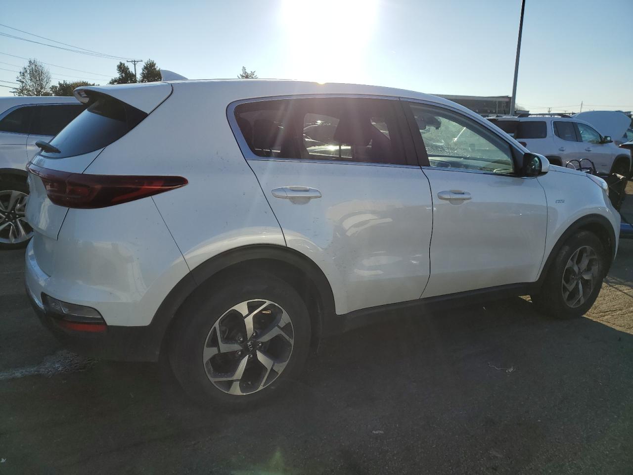 VIN KNDPMCAC7N7954949 2022 KIA SPORTAGE no.3