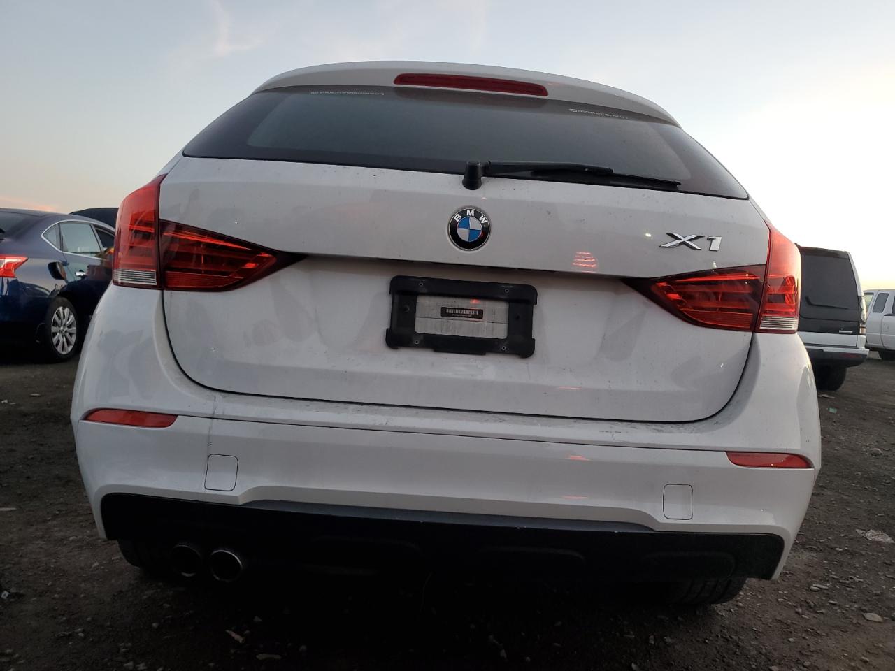 VIN WBAVM1C58FV314690 2015 BMW X1 no.6