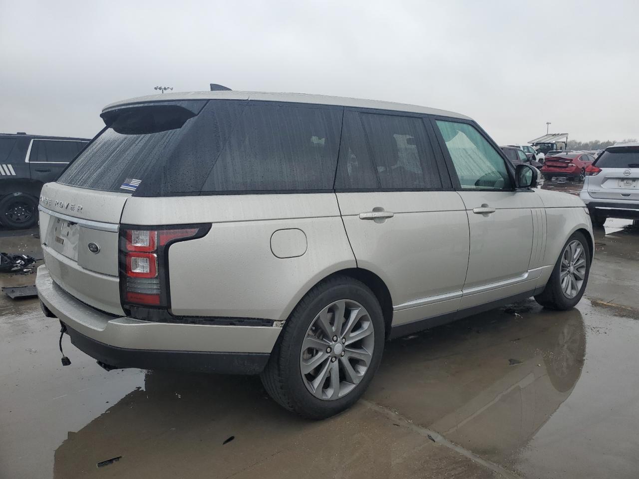 2017 Land Rover Range Rover - Image 3