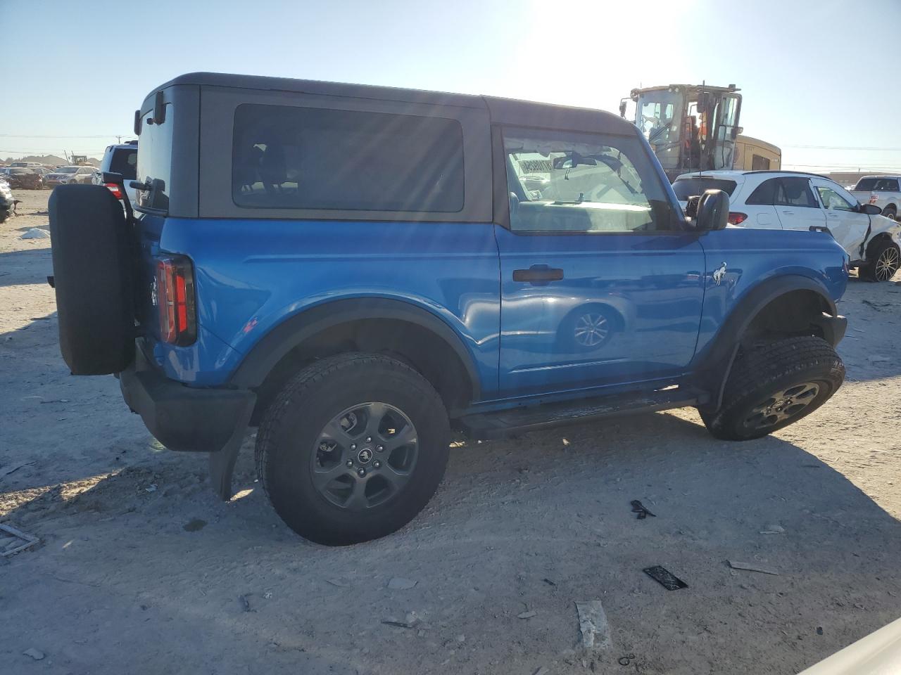 2021 Ford Bronco - Image 3
