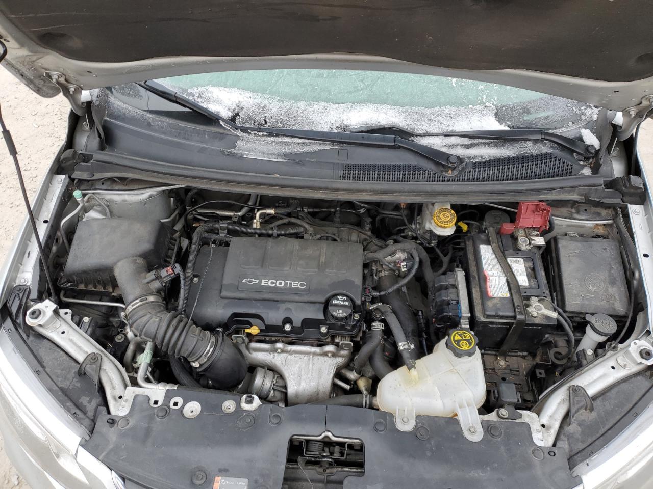 2020 Chevrolet Sonic - Image 12
