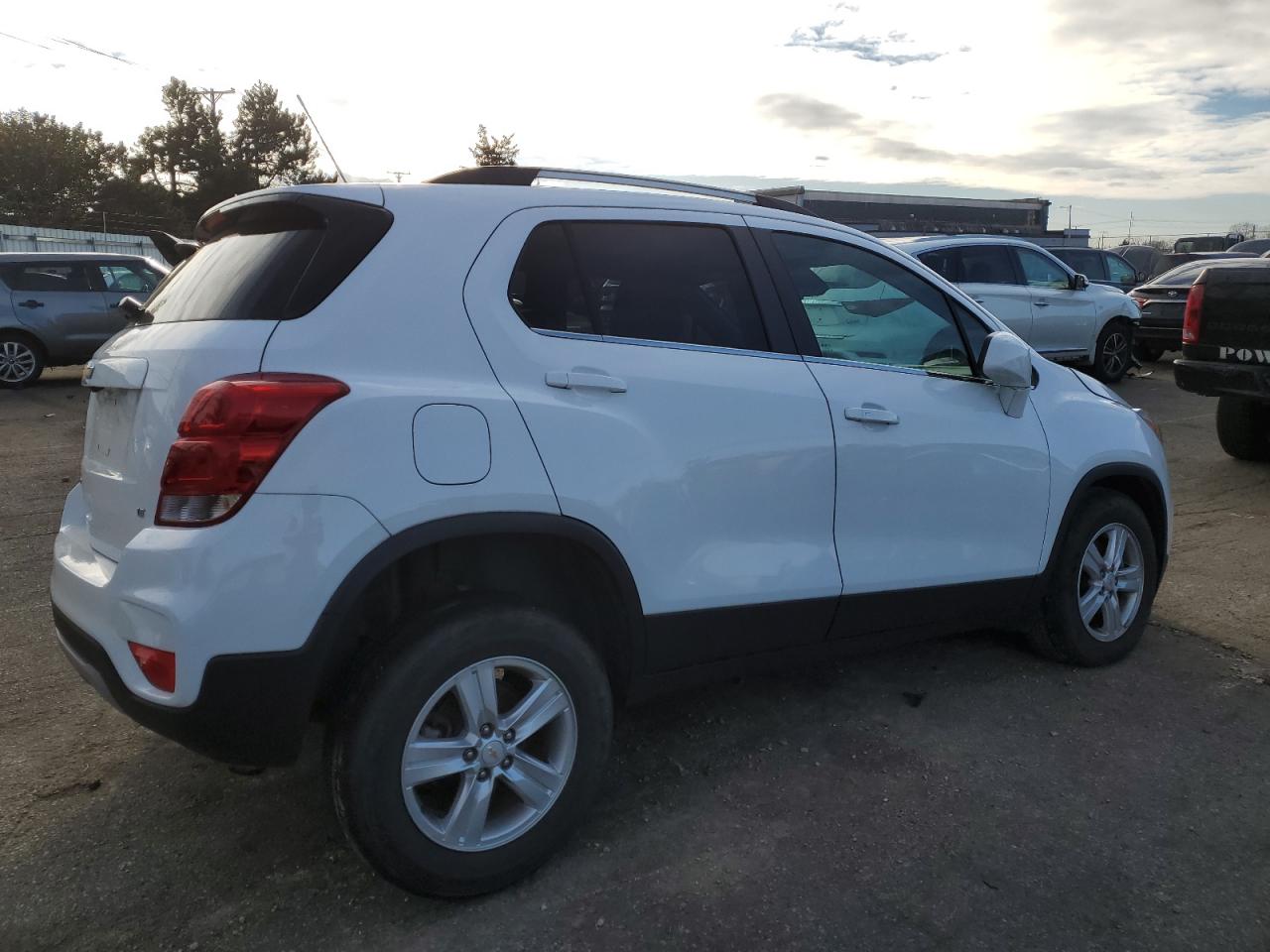 VIN KL7CJPSB3LB313339 2020 CHEVROLET TRAX no.3