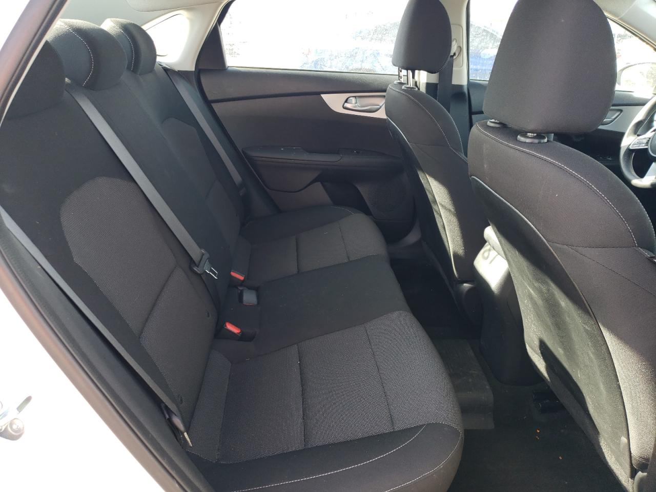 2023 Kia Forte - Image 10