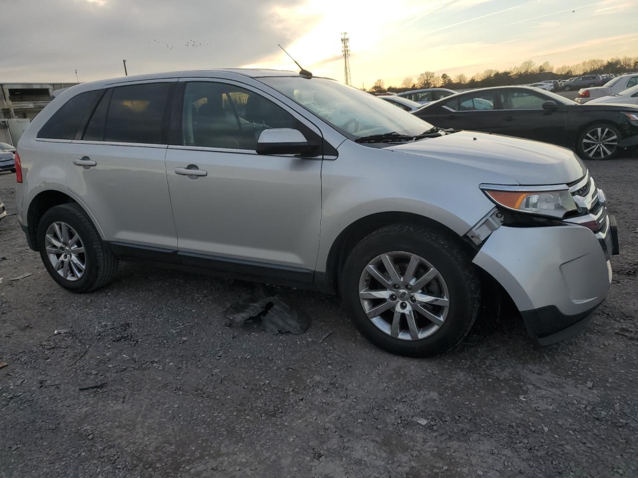 VIN 2FMDK4KC0DBB45811 2013 FORD EDGE no.4