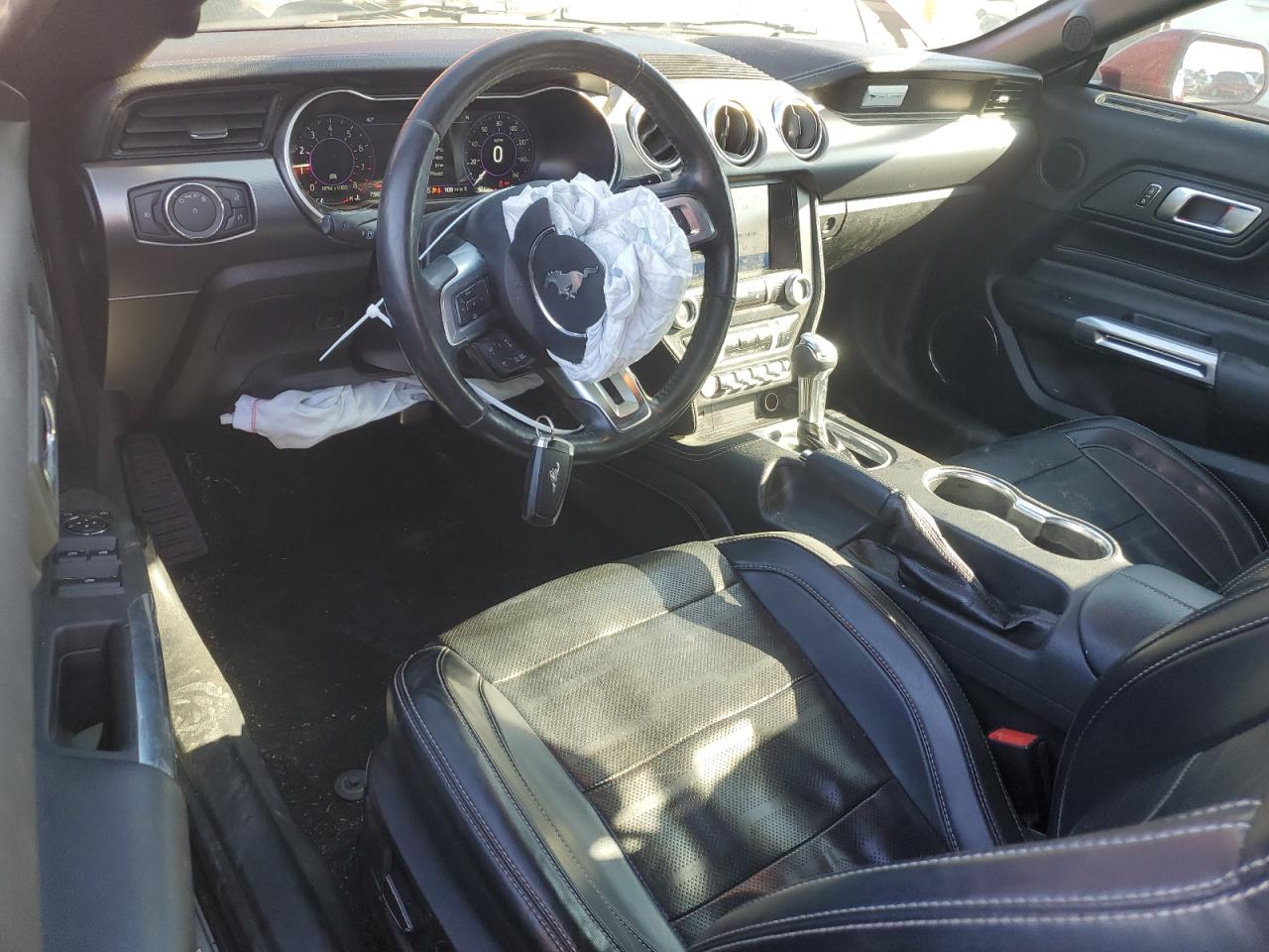 2019 Ford Mustang - Image 8