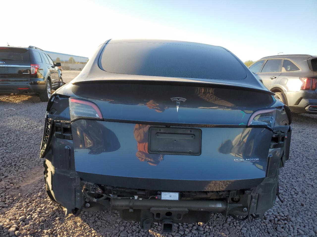 VIN 7SAYGDEF9NF415641 2022 TESLA MODEL Y no.6